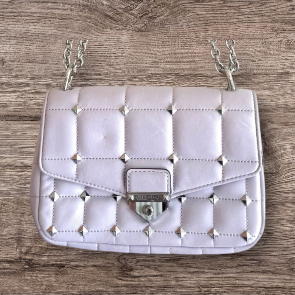 Small Michael Kors shoulder/crossbody bag.